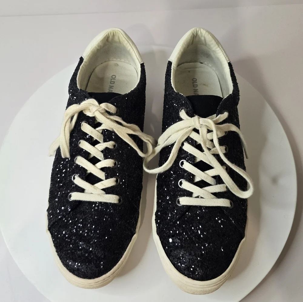 ⭐️40% Off⭐️ Old Navy Court Sneaker in Black Glitter